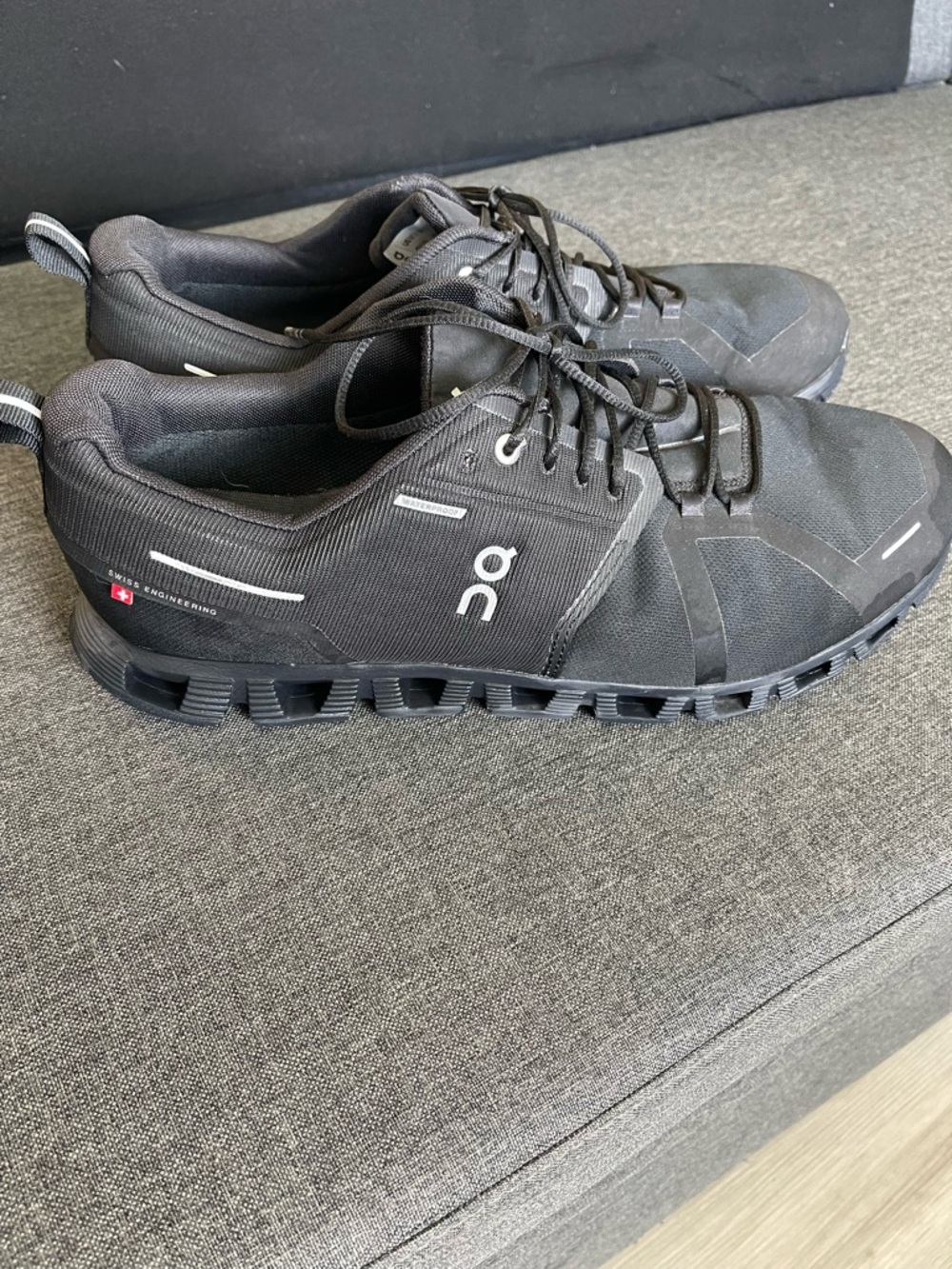 On Running Men's Black Cloud Sneakers